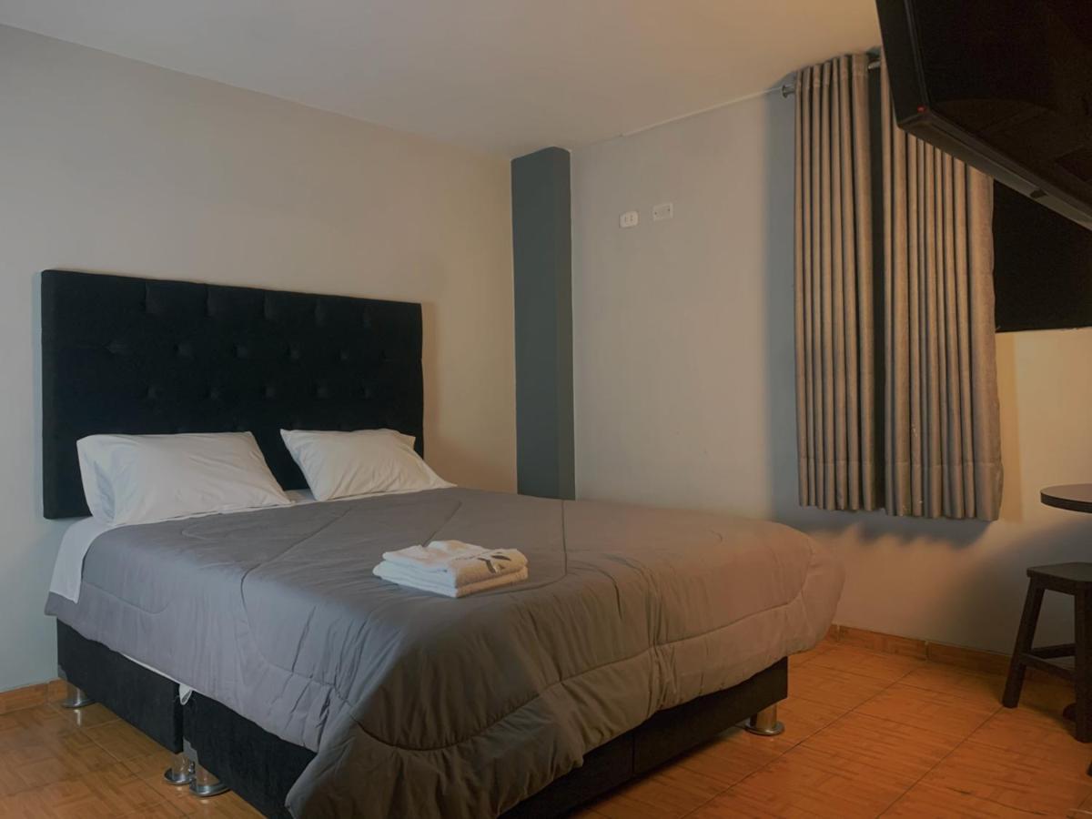 San Roberto Hotel Lima Buitenkant foto